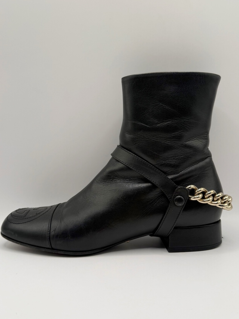 GUCCI Auth Black Leather GG Monogram Soho Malaga Gold Chain Ankle Boots 37.5 7.5
